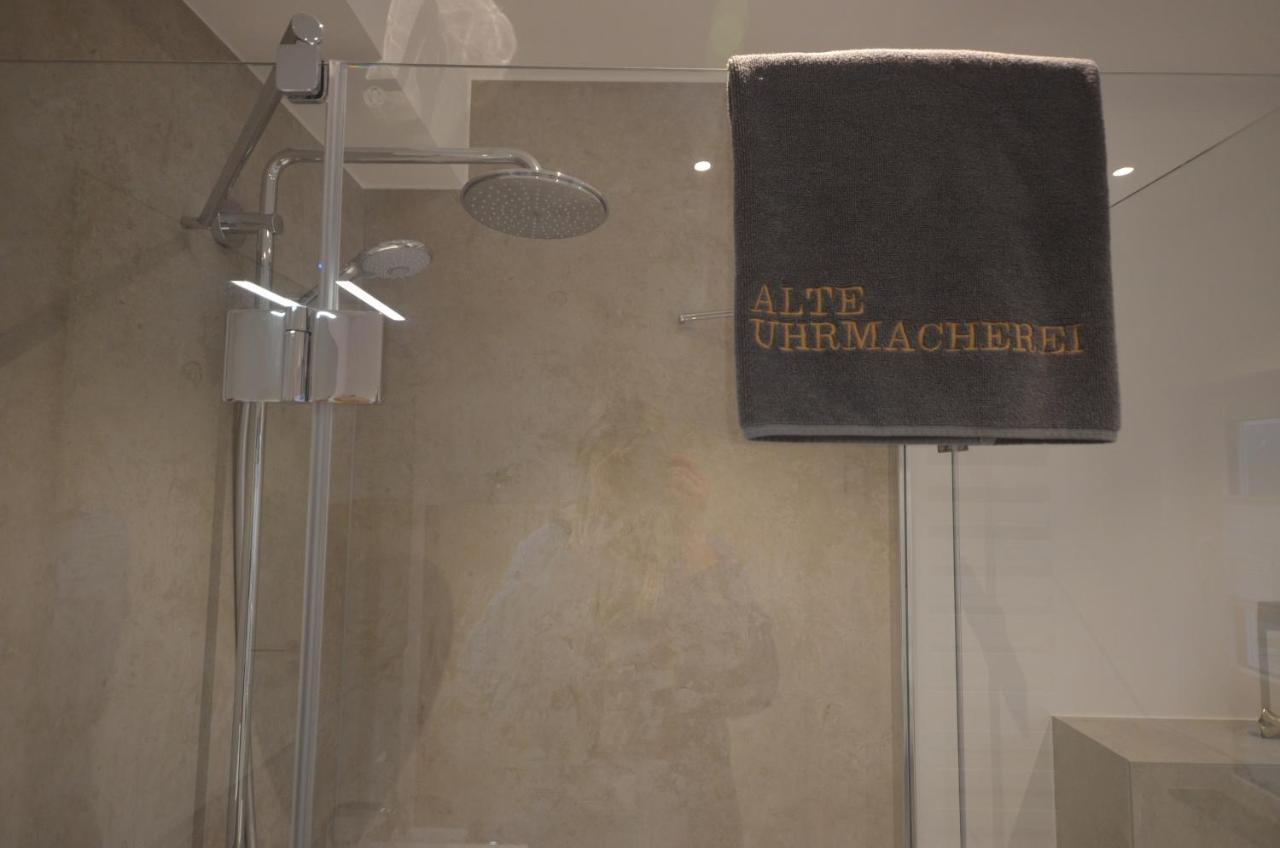 Alte Uhrmacherei - Wohnen Auf Zeit Aurich Esterno foto